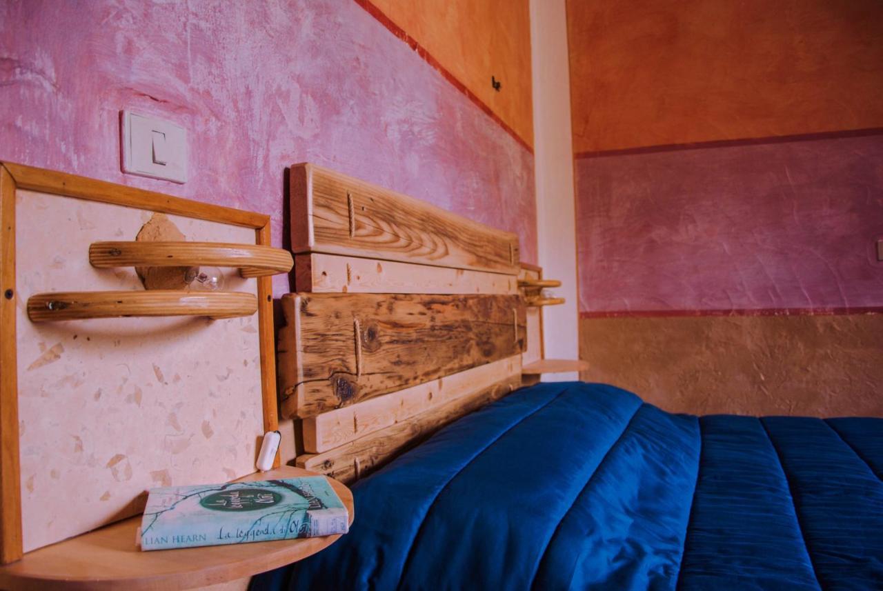 B&B Terra E Paglia Marrùbiu Eksteriør billede